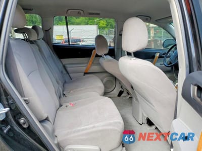 Zdjęcie 11 z 13 samochodu: 2008 TOYOTA HIGHLANDER SPORT VIN:JTEEW41A282015100 - miniatura