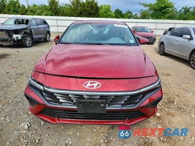 Piąte zdjęcie samochodu w środku: 2025 HYUNDAI ELANTRA SEL VIN:KMHLS4DG6SU970433 - miniatura