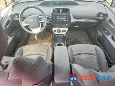 Zdjęcie 8 z 12 samochodu: 2018 TOYOTA PRIUS TWO VIN:JTDKBRFU4J3584064 - miniatura