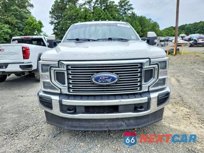 Piąte zdjęcie samochodu w środku: 2022 FORD F350 SUPER DUTY VIN:1FT8W3DT4NEF51971 - miniatura