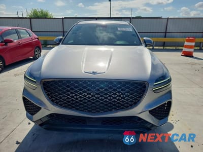 Piąte zdjęcie samochodu w środku: 2022 GENESIS GV70 2.5T STANDARD VIN:KMUMADTB6NU048635 - miniatura