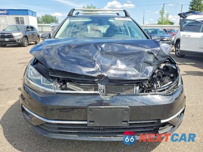 Piąte zdjęcie samochodu w środku: 2019 VOLKSWAGEN GOLF S VIN:3VWG57AU5KM002995 - miniatura