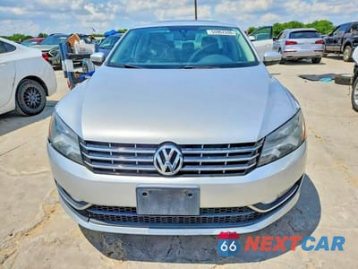 Piąte zdjęcie samochodu w środku: 2014 VOLKSWAGEN PASSAT SEL VIN:1VWCS7A3XEC018999 - miniatura