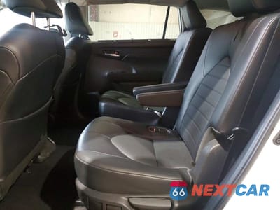 Zdjęcie 11 z 13 samochodu: 2022 TOYOTA HIGHLANDER HYBRID XLE VIN:5TDGBRCH2NS543577 - miniatura