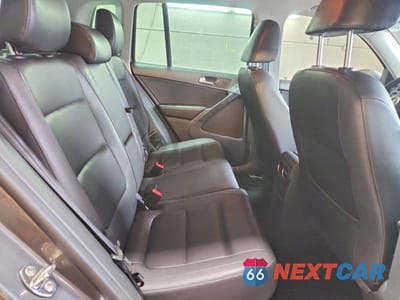 Zdjęcie 11 z 13 samochodu: 2014 VOLKSWAGEN TIGUAN S VIN:WVGAV3AX4EW616514 - miniatura