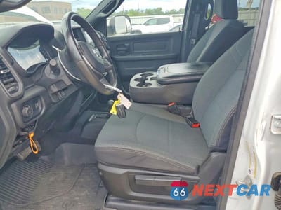 Zdjęcie 7 z 12 samochodu: 2022 RAM 2500 TRADESMAN VIN:3C6UR5CJ6NG250488 - miniatura