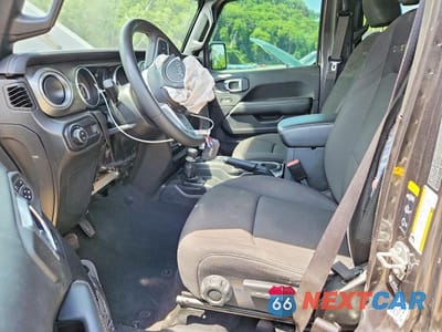 Zdjęcie 7 z 12 samochodu: 2023 JEEP GLADIATOR OVERLAND VIN:1C6HJTFG4PL514570 - miniatura