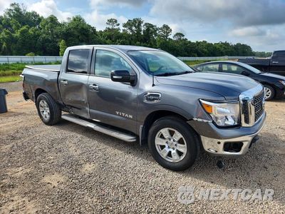 Czwarte zdjęcie samochodu z boku: 2017 NISSAN TITAN SV VIN:1N6AA1E67HN536735 - miniatura