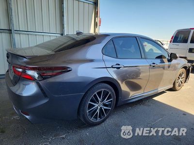 Trzecie zdjęcie samochodu z tyłu: 2022 TOYOTA CAMRY SE VIN:4T1G11AK2NU036950 - miniatura