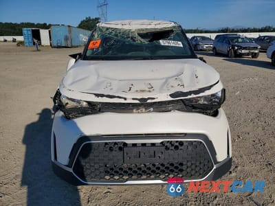 Piąte zdjęcie samochodu w środku: 2023 KIA SOUL LX VIN:KNDJ23AU1P7887398 - miniatura