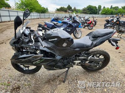 Trzecie zdjęcie samochodu z tyłu: 2024 KAWASAKI EX500 H VIN:ML5EXGH13RDA31530 - miniatura