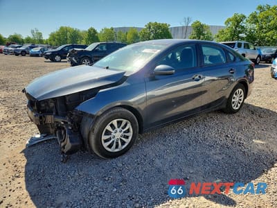 2020 KIA FORTE FE 3KPF24AD5LE174199 - główne zdjęcie licytacji z USA - miniatura