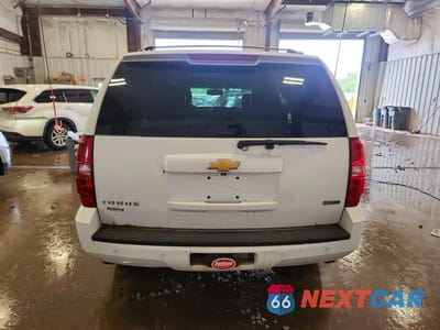 Zdjęcie 6 z 13 samochodu: 2011 CHEVROLET TAHOE K1500 LT VIN:1GNSKBE07BR226002 - miniatura