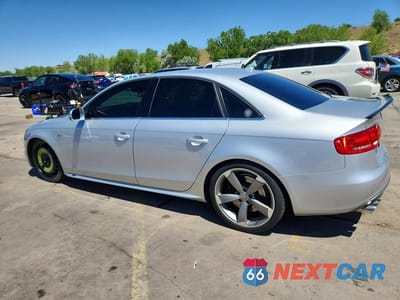Drugie zdjęcie samochodu z przodu: 2010 AUDI S4 PREMIUM PLUS VIN:WAUDGAFL5AA110006 - miniatura