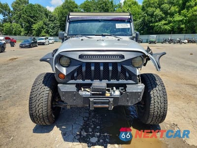 Piąte zdjęcie samochodu w środku: 2012 JEEP WRANGLER SPORT VIN:1C4AJWAG8CL149758 - miniatura