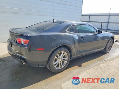 Trzecie zdjęcie samochodu z tyłu: 2013 CHEVROLET CAMARO LT VIN:2G1FB1E31D9236495 - miniatura