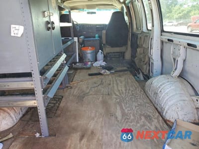 Zdjęcie 10 z 13 samochodu: 2008 CHEVROLET EXPRESS G1500 VIN:1GCFG15X381217775 - miniatura