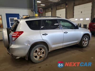 Trzecie zdjęcie samochodu z tyłu: 2010 TOYOTA RAV4 BASE VIN:2T3BF4DV2AW061304 - miniatura