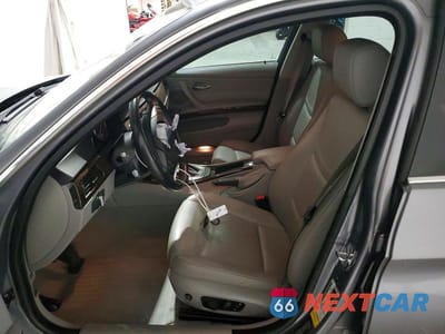 Zdjęcie 7 z 12 samochodu: 2009 BMW 335 XI VIN:WBAPL33569A405654 - miniatura