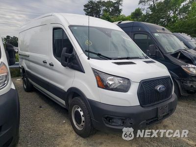Czwarte zdjęcie samochodu z boku: 2023 FORD TRANSIT T-250 VIN:1FTBR1C82PKB38983 - miniatura
