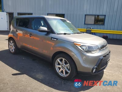 Czwarte zdjęcie samochodu z boku: 2016 KIA SOUL + VIN:KNDJP3A55G7323831 - miniatura