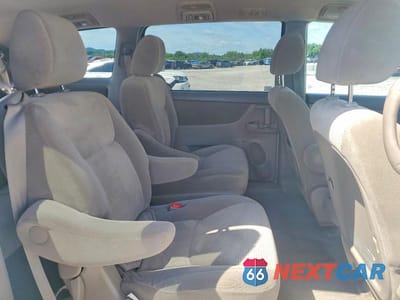 Zdjęcie 11 z 13 samochodu: 2009 TOYOTA SIENNA LE 7-PASSENGER VIN:5TDZK23C69S268290 - miniatura