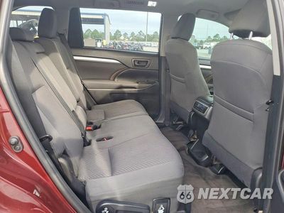 Zdjęcie 11 z 13 samochodu: 2019 TOYOTA HIGHLANDER LE VIN:5TDZARFH8KS042082 - miniatura