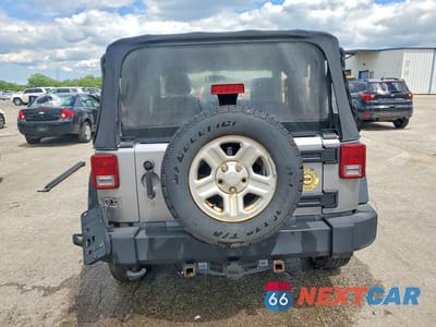 Zdjęcie 6 z 12 samochodu: 2013 JEEP WRANGLER SPORT VIN:1C4AJWAGXDL704324 - miniatura