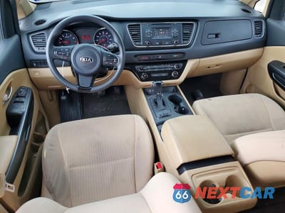 Zdjęcie 8 z 13 samochodu: 2017 KIA SEDONA LX VIN:KNDMB5C19H6219304 - miniatura