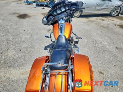 Zdjęcie 6 z 8 samochodu: 2014 HARLEY-DAVIDSON FLHX STREET GLIDE VIN:1HD1KBM1XEB610267 - miniatura