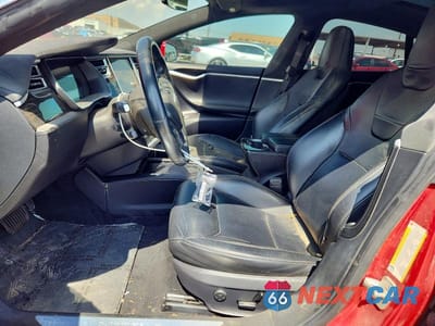 Zdjęcie 7 z 13 samochodu: 2016 TESLA MODEL S VIN:5YJSA1E25GF156830 - miniatura