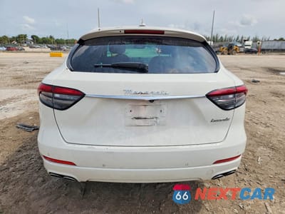 Zdjęcie 6 z 13 samochodu: 2023 MASERATI LEVANTE GT VIN:ZN661XUA2PX419762 - miniatura
