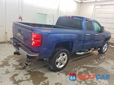 Trzecie zdjęcie samochodu z tyłu: 2017 CHEVROLET SILVERADO K2500 HEAVY DUTY VIN:1GC2KUEG2HZ257801 - miniatura