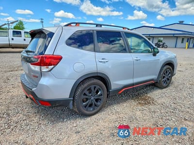 Trzecie zdjęcie samochodu z tyłu: 2020 SUBARU FORESTER SPORT VIN:JF2SKAMC9LH456180 - miniatura