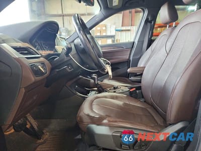 Zdjęcie 7 z 13 samochodu: 2017 BMW X1 XDRIVE28I VIN:WBXHT3C32H5F78977 - miniatura