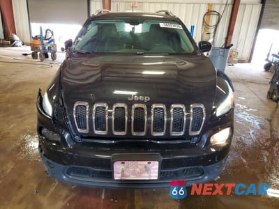 Piąte zdjęcie samochodu w środku: 2016 JEEP CHEROKEE LATITUDE VIN:1C4PJMCB9GW228232 - miniatura
