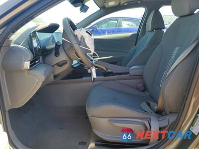 Zdjęcie 7 z 12 samochodu: 2025 HYUNDAI ELANTRA SEL VIN:KMHLS4DG9SU043961 - miniatura