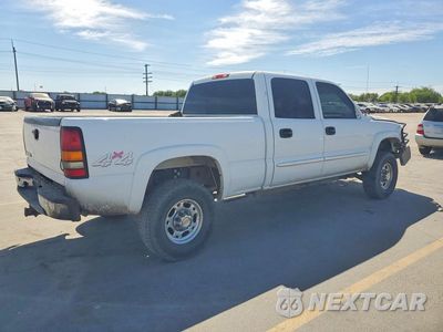 Trzecie zdjęcie samochodu z tyłu: 2004 GMC SIERRA K2500 HEAVY DUTY VIN:1GTHK23174F103867 - miniatura