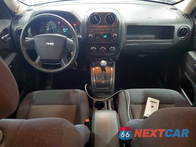 Zdjęcie 8 z 14 samochodu: 2010 JEEP PATRIOT SPORT VIN:1J4NF1GB0AD622944 - miniatura
