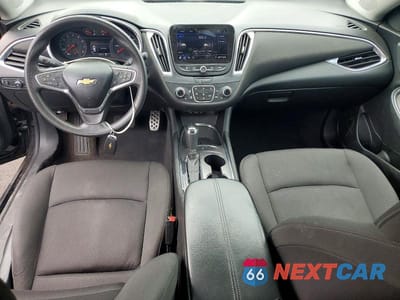 Zdjęcie 8 z 12 samochodu: 2020 CHEVROLET MALIBU LT VIN:1G1ZD5ST6LF022899 - miniatura