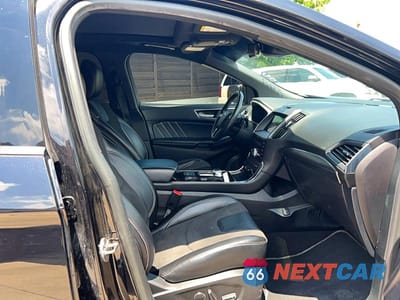 Piąte zdjęcie samochodu w środku: 2019 FORD EDGE ST VIN:2FMPK4AP2KBB95737 - miniatura