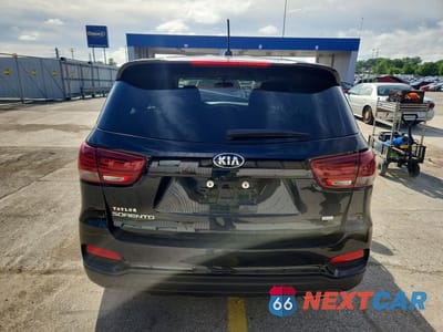 Zdjęcie 6 z 13 samochodu: 2019 KIA SORENTO L VIN:5XYPG4A31KG581337 - miniatura