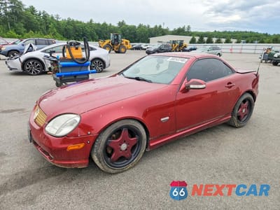 2001 MERCEDES-BENZ SLK 320 WDBKK65F21F205352 - główne zdjęcie licytacji z USA - miniatura