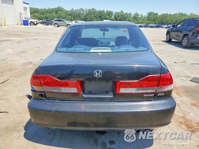 Zdjęcie 6 z 12 samochodu: 2002 HONDA ACCORD EX VIN:1HGCG16582A075478 - miniatura