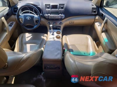 Zdjęcie 8 z 13 samochodu: 2010 TOYOTA HIGHLANDER BASE VIN:JTEZK3EH5A2102655 - miniatura