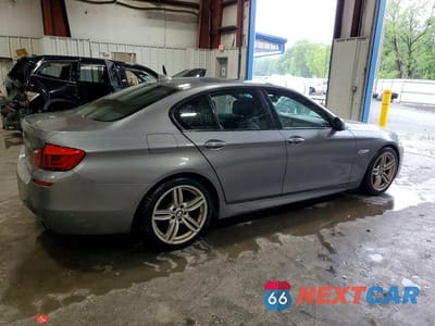 Trzecie zdjęcie samochodu z tyłu: 2013 BMW 535 XI VIN:WBAFU7C5XDDU72670 - miniatura