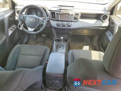 Zdjęcie 8 z 12 samochodu: 2017 TOYOTA RAV4 LE VIN:JTMBFREV9HJ163736 - miniatura