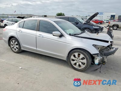 Czwarte zdjęcie samochodu z boku: 2008 HONDA ACCORD EXL VIN:1HGCP36858A064646 - miniatura