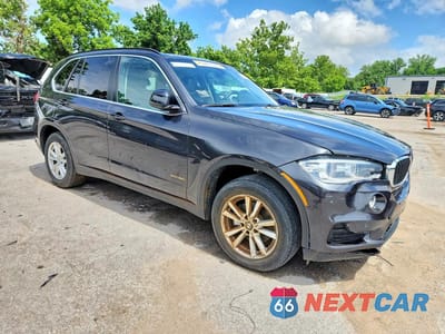 Czwarte zdjęcie samochodu z boku: 2015 BMW X5 XDRIVE35I VIN:5UXKR0C51F0K69444 - miniatura