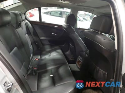 Zdjęcie 10 z 12 samochodu: 2009 BMW 528 XI VIN:WBANV13599C151884 - miniatura